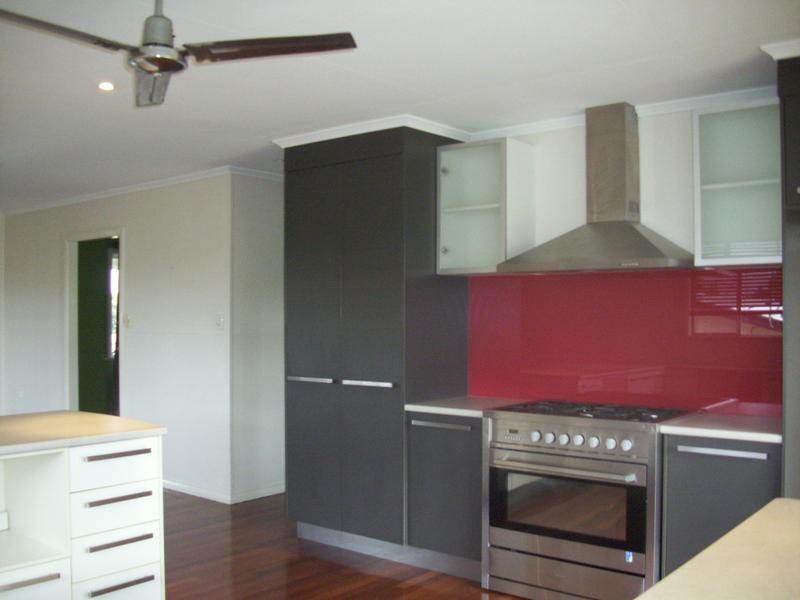 148 Long Street, Point Vernon QLD 4655