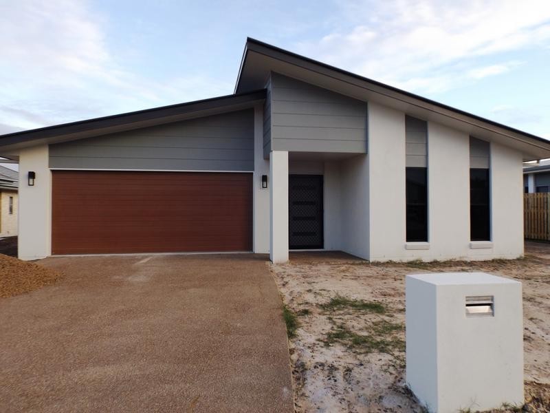 54 Royal Drive, Kawungan QLD 4655