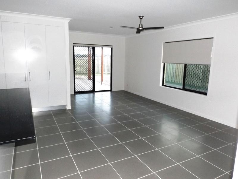 54 Royal Drive, Kawungan QLD 4655