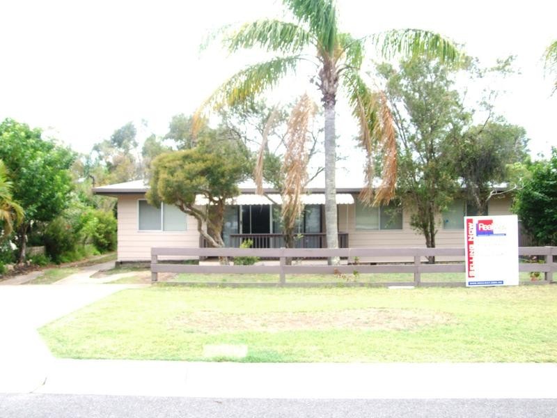 39 John St, Scarness QLD 4655