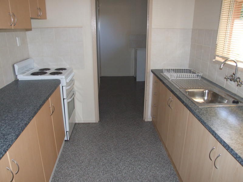 39 John St, Scarness QLD 4655