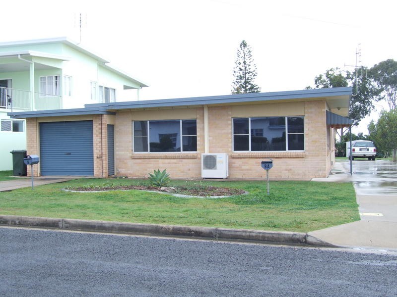 9 Aplin St, Point Vernon QLD 4655