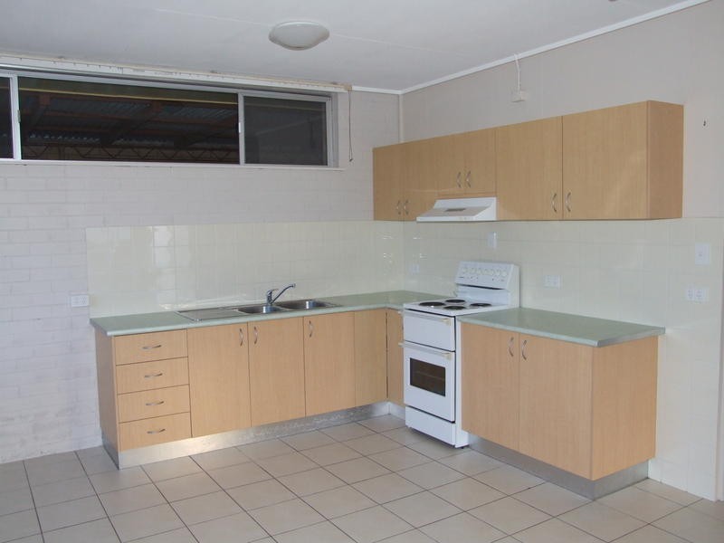 9 Aplin St, Point Vernon QLD 4655