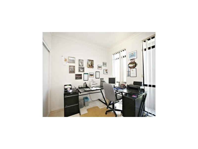 6 Fan Road, Robina QLD 4226