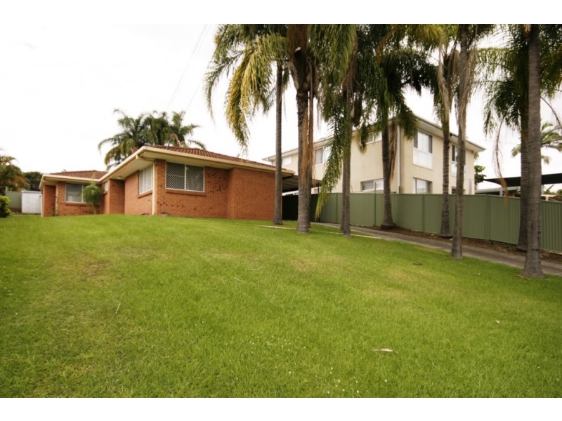 7 Warratina Street, Labrador QLD 4215