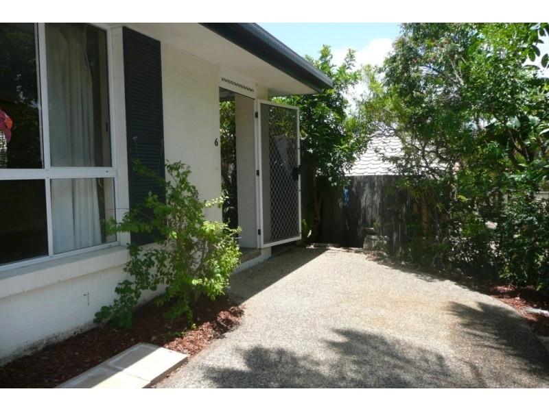 6/36 Cheltenham Drive, Robina QLD 4226