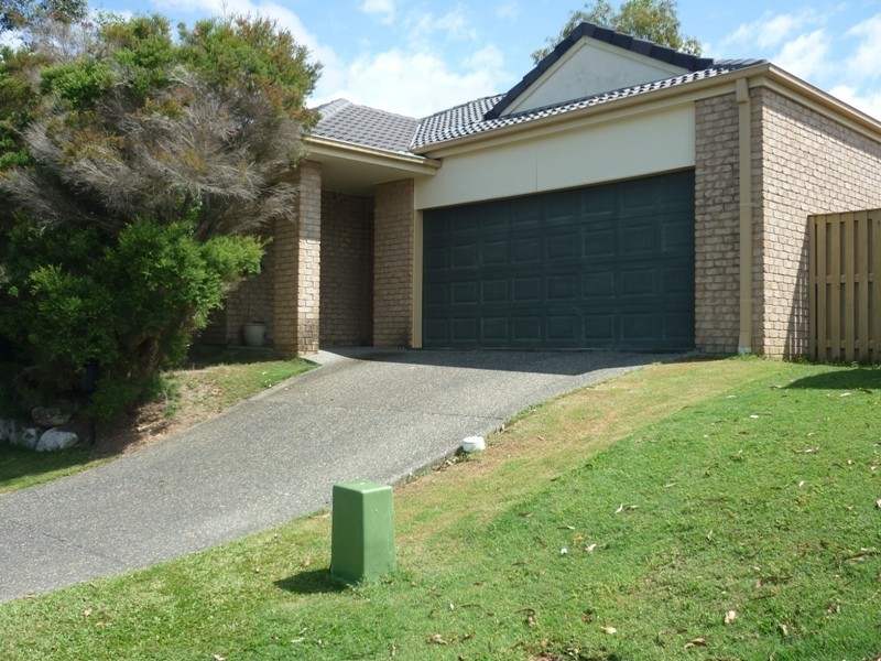 5 Comore Drive, Varsity Lakes QLD 4227
