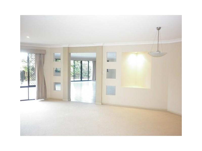 44 Straite Drive, Robina QLD 4226
