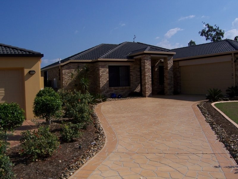 44 Straite Drive, Robina QLD 4226