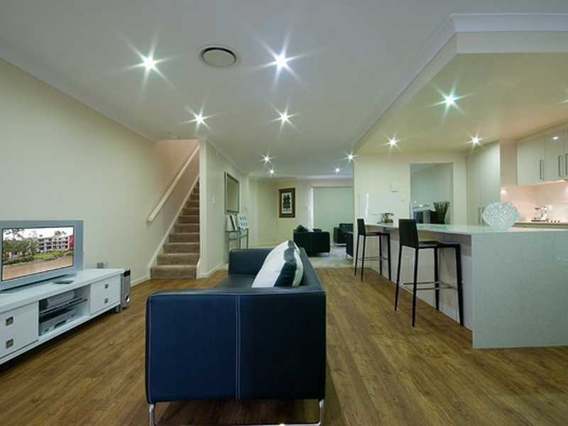 2/35 Azzurra Drive, Varsity Lakes QLD 4227