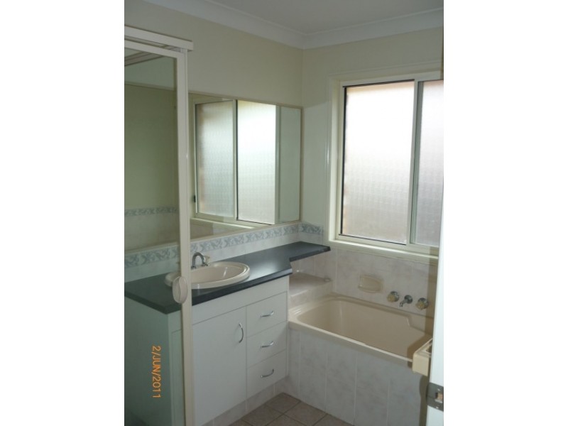 5 Aquarius Court, Molendinar QLD 4214