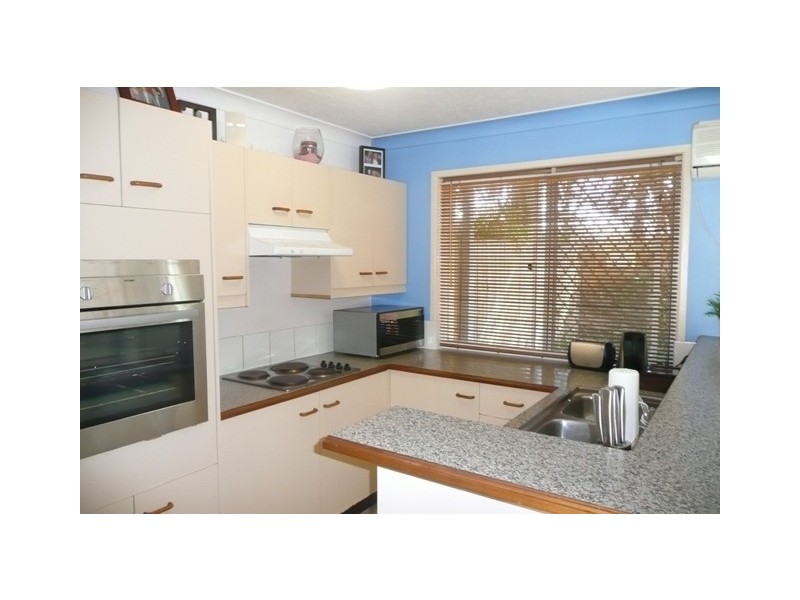 4/51 Cottesloe Drive, Robina QLD 4226