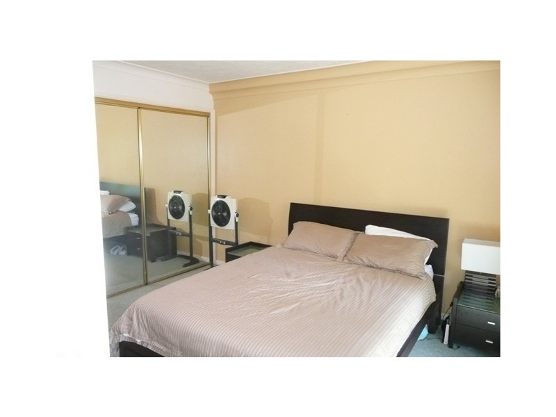 4/51 Cottesloe Drive, Robina QLD 4226