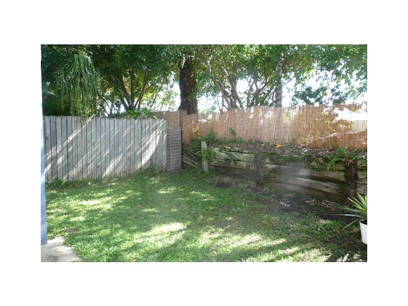 4/51 Cottesloe Drive, Robina QLD 4226