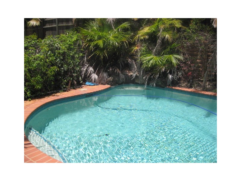 18 Gumview Place, Molendinar QLD 4214