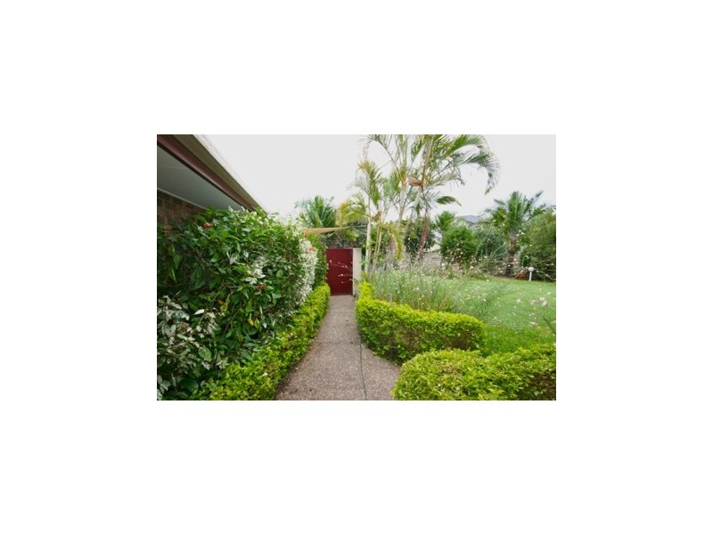 17 St Ives Drive, Robina QLD 4226