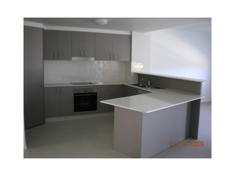 67/2 Acacia Court, Varsity Lakes QLD 4227