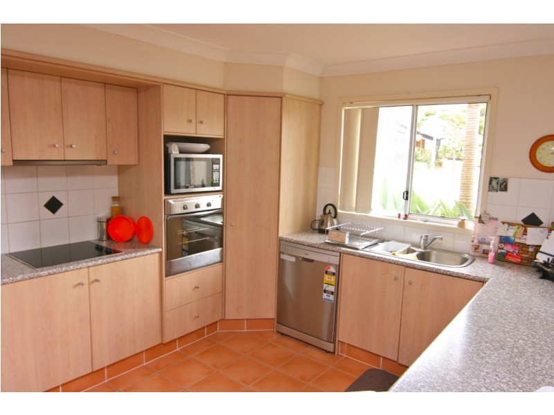 6 Bella Donna Place, Robina QLD 4226