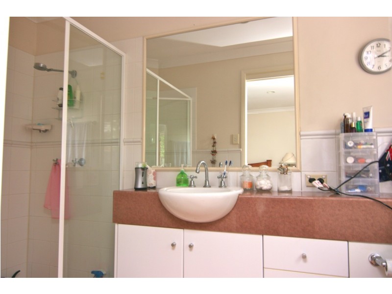 6 Bella Donna Place, Robina QLD 4226