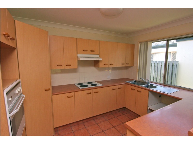 23 Merrilaine Crescent, Merrimac QLD 4226