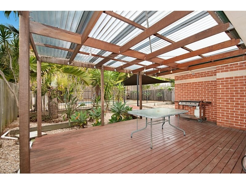 27 Merrilaine Circuit, Merrimac QLD 4226