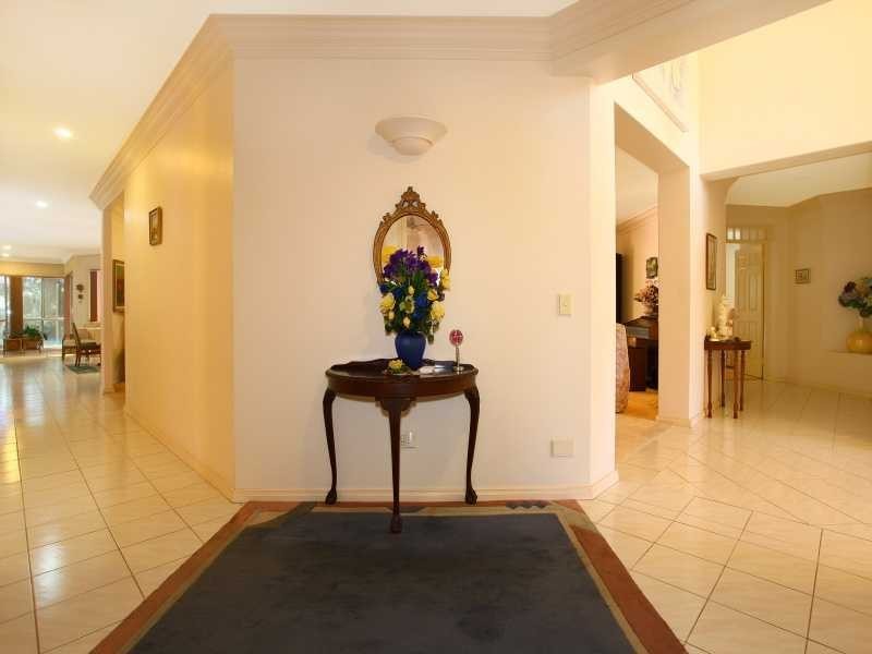 10 Julatten Drive, Robina QLD 4226