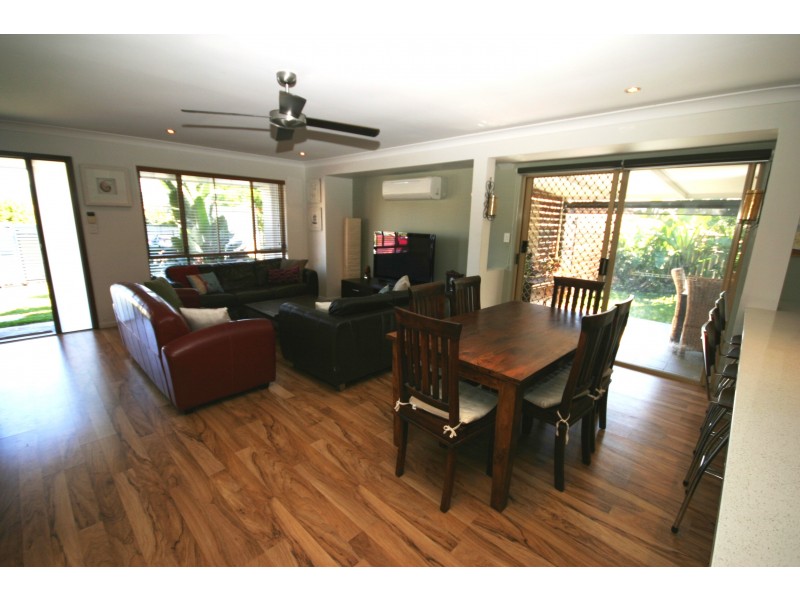 12 Ninnes Street, Mudgeeraba QLD 4213