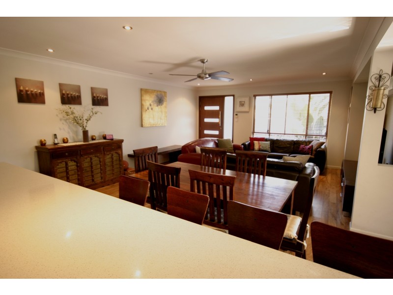 12 Ninnes Street, Mudgeeraba QLD 4213