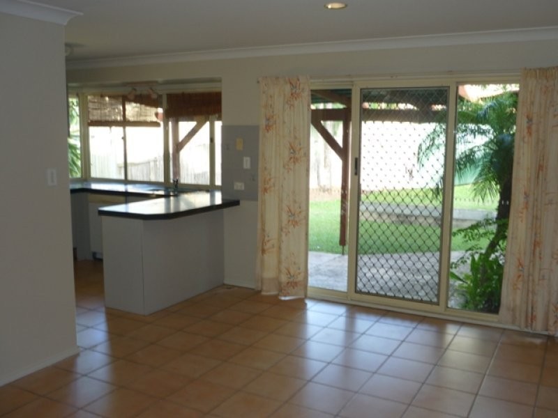 10 Sawgrass Crescent, Robina QLD 4226