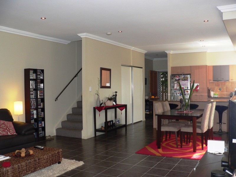 17 Comore Drive, Varsity Lakes QLD 4227