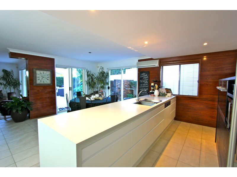 167 Easthill Drive, Robina QLD 4226