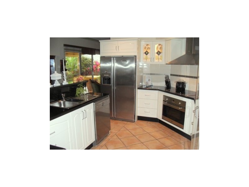 111 Thorngate Drive, Robina QLD 4226