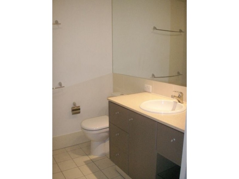 11/64 Riverwalk Avenue, Robina QLD 4226