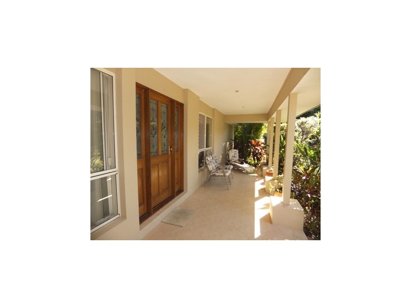 16 Observatory Drive, Reedy Creek QLD 4227