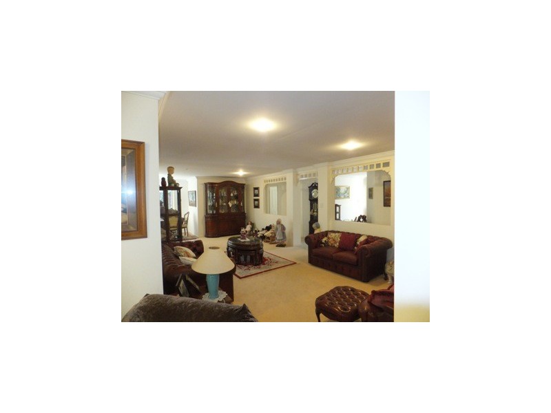 16 Observatory Drive, Reedy Creek QLD 4227