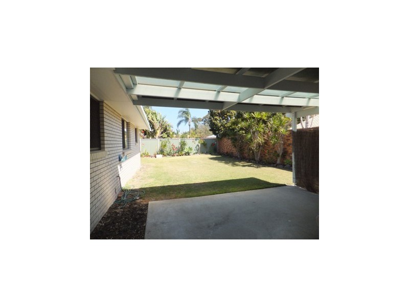 138 Markeri Street, Mermaid Waters QLD 4218