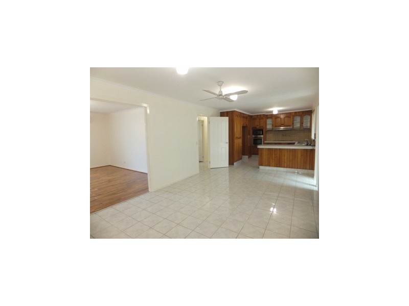 138 Markeri Street, Mermaid Waters QLD 4218