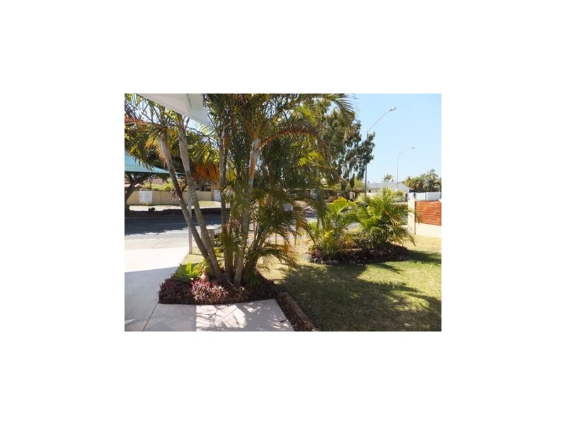 138 Markeri Street, Mermaid Waters QLD 4218