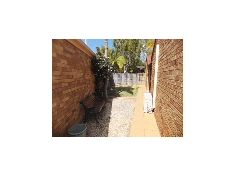 9 Parkside Circuit, Robina QLD 4226