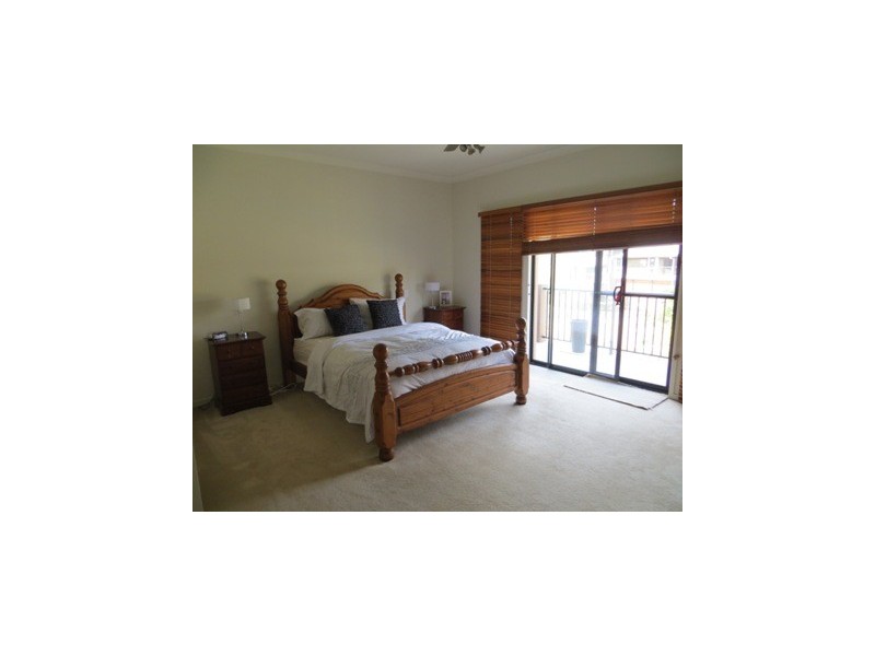 16 Molonglo Close, Reedy Creek QLD 4227