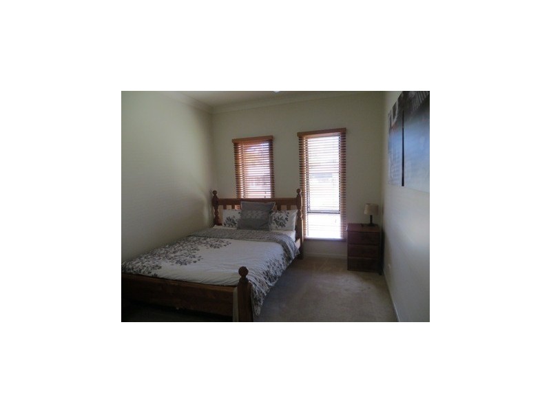 16 Molonglo Close, Reedy Creek QLD 4227