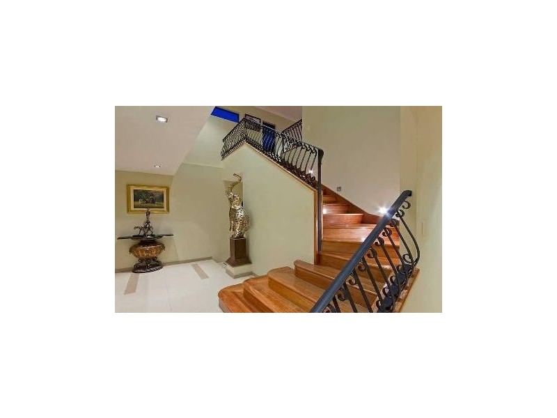 19 Southern Skies Avenue, Reedy Creek QLD 4227