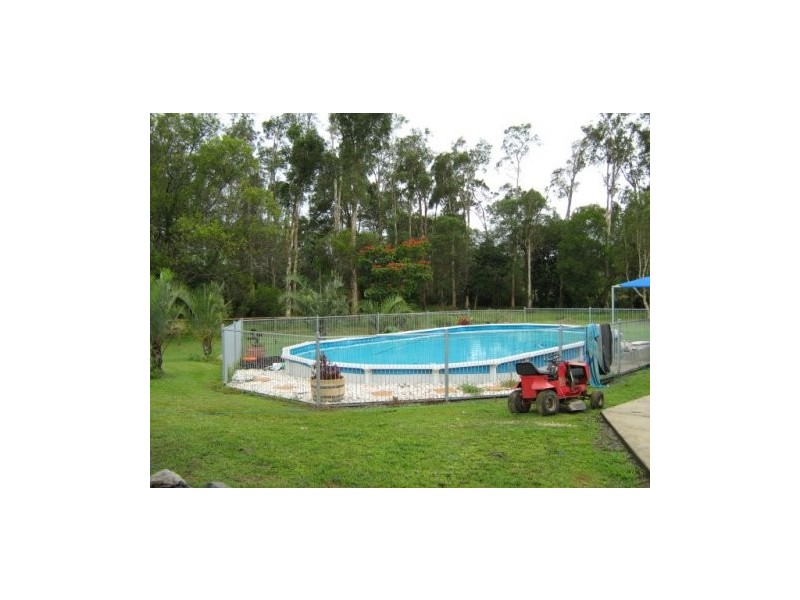 Glass House Mountains QLD 4518