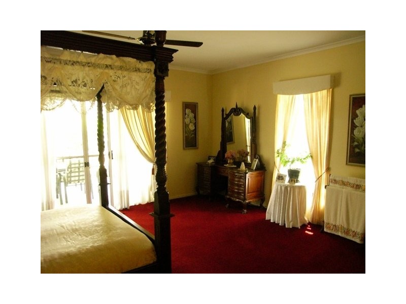 Glass House Mountains QLD 4518