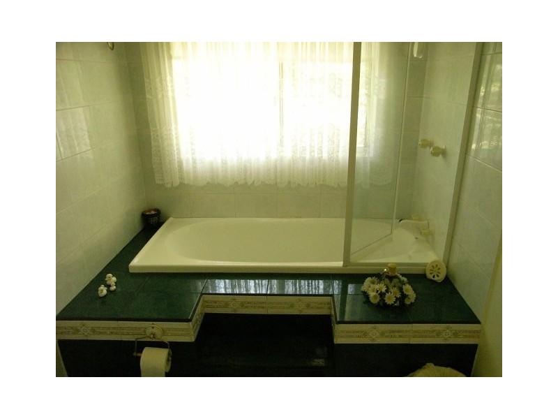 Glass House Mountains QLD 4518