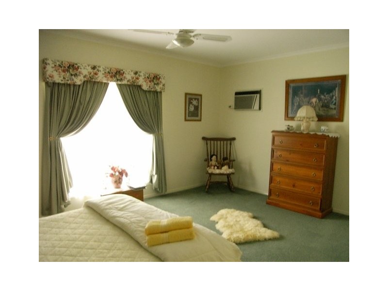 Glass House Mountains QLD 4518