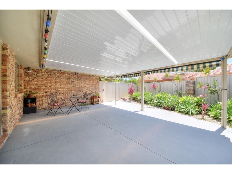2 / 89 Treeview Drive, Burleigh Waters QLD 4220