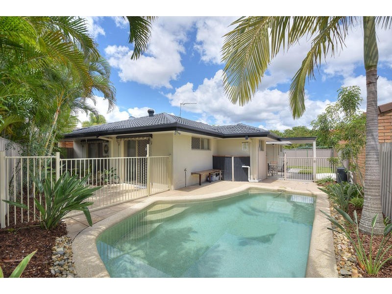 18 Regensberg Close, Varsity Lakes QLD 4227