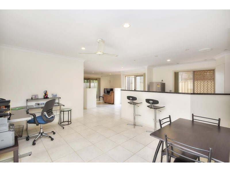 18 Regensberg Close, Varsity Lakes QLD 4227