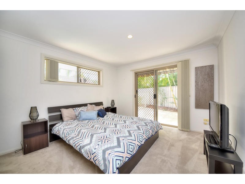 18 Regensberg Close, Varsity Lakes QLD 4227